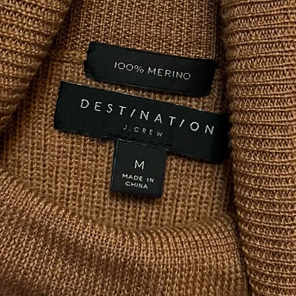 J. Crew • M • 100% Merino Wool Turtleneck Sweater Destination